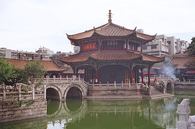 einer der bekanntesten Tempel von Kunming