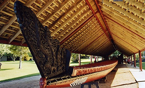 Langboot der Maori